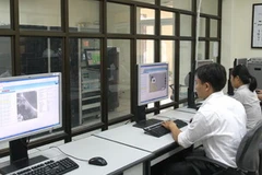 Phòng thu ảnh viễn thám. (Ảnh: Minh Đông/TTXVN)
