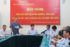Ông Phạm Dũng, Trưởng Ban tôn giáo Chính phủ phát biểu tại hội nghi. (Ảnh: Hoàng Anh Tuấn/Vietnam+)
