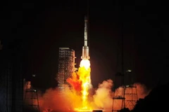 Tên lửa Trường Chinh 3B mang theo vệ tinh SinoSat-6 được phóng lên quỹ đạo. (Nguồn: china.org.cn)