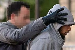 Nghi can bị bắt giữ. (Nguồn: ndtv.com)