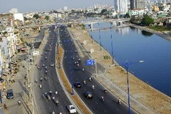 Một đoạn thuộc Đại lộ Đông Tây. (Ảnh: Hoàng Hải/TTXVN)