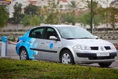 Một chiếc xe Renault đang nạp điện. (Nguồn: Internet)