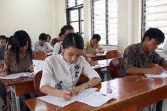 Thí sinh dự thiđại học năm 2011. (Ảnh: Lê Lâm/TTXVN)