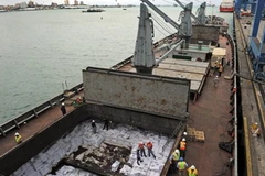 Tàu Chong Chon Gang tại cảng Manzanillo, Panama. (Nguồn: AFP/TTXVN)
