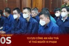 Bản tin 60s: 13 cựu công an ra hầu tòa vì thả người vi phạm