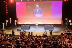 Bí thư toàn quốc Đảng Cộng sản Pháp Fabien Roussel phát biểu tại Đại hội lần thứ 39 của Đảng Cộng sản Pháp. (Ảnh: Báo Nhân dân)