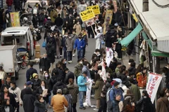 Các chuyên gia có tay nghề cao được chính phủ Nhật Bản cấp thị thực 5 năm. (Ảnh: AP)