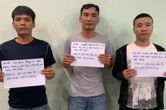 Ba đối tượng cho vay nặng lãi bị tạm giữ. (Nguồn: Báo Nhân dân)