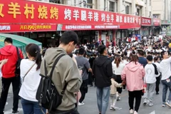 Có hơn 1.270 cửa hàng thịt nướng ở Zibo. (Nguồn: Yahoo News)