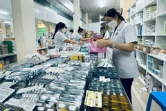 Quyết liệt thực hiện các giải pháp bảo đảm thuốc, trang thiết bị y tế