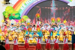 Biểu diễn nghệ thuật tại chương trình. (Ảnh: TTXVN phát)