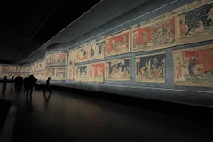 Một góc của phòng trưng bày tấm thảm Ngày tận thế với chiều dài hơn 100m và chiều cao 4,5m tại Lâu đài Angers. (Ảnh: Thu Hà/TTXVN)