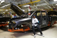 Lắp ráp xe bán tải Ram 1500 đời 2014 tại Nhà máy Xe tải Warren, Michigan. (Nguồn: Reuters)