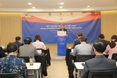 Ông Nguyễn Vũ Tùng, Đại sứ Việt Nam tại Hàn Quốc phát biểu khai mạc Tọa đàm “Kết nối địa phương, doanh nghiệp Hàn Quốc với địa phương Việt Nam”. (Ảnh: Khánh Vân/TTXVN)