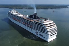 Khi vào luồng Cái Mép-Thị Vải, các tàu du lịch cỡ lớn sẽ dễ dàng quay tàu tại ngã ba sông Thêu (hạ lưu cảng SSIT) đường kính 700m và tại ngã ba sông Gò Gia đường kính 600m. (Ảnh TTXVN phát)