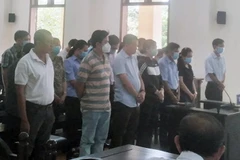 Các bị cáo tại phiên tòa. (Ảnh: Báo Đồng Khởi)