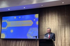 Ông Huỳnh Anh Minh, Phó Chủ tịch UBND tỉnh Bình Phước phát biểu tại Hội nghị xúc tiến đầu tư tỉnh Bình Phước-Hong Kong, Trung Quốc. (Ảnh: Mạc Luyện/TTXVN)