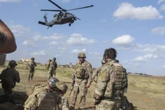 Máy bay trực thăng gặp nạn khi đang tham gia diễn tập sơ tán nạn nhân. (Nguồn: The Somali Guardian)