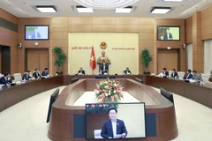 Chủ tịch Quốc hội Vương Đình Huệ làm việc với Ủy ban Kinh tế