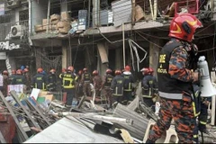 Hàng chục người bị thương đã được đưa đến Bệnh viện Đại học Y Dhaka. (Nguồn: NDTV)