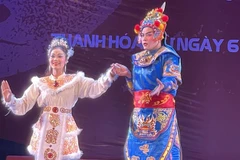 Trích đoạn tuồng "Hồ nguyệt cô hóa cáo" do diễn viên Thanh Phương (Nhà hát Tuồng Việt Nam) biểu diễn đọat giải Nhất cuộc thi Tài năng diễn viên Tuồng và Dân ca Kịch toàn quốc 2023. (Ảnh: Hoa Mai/TTXVN)