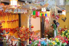 Thưởng lãm các mẫu đèn Trung Thu cổ tại Hoàng Thành Thăng Long 