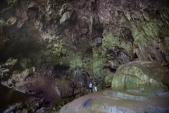 [Photo] Khám phá vẻ đẹp hoang sơ của Hang Sưng ở Hòa Bình