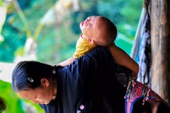 Vấn nạn tảo hôn: Điều hối tiếc của những đứa trẻ làm bố mẹ quá sớm