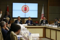 Phiên họp của Ủy ban Đối ngoại Quốc hội Thổ Nhĩ Kỳ phê chuẩn quyết định cho phép Thụy Điển gia nhập NATO tại Ankara, ngày 26/12/2023. (Ảnh: THX/TTXVN)