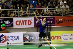 Tay vợt Nguyễn Tiến Minh thi đấu ở trận chung kết nội dung đơn nam. (Ảnh: Thế Duyệt/TTXVN)