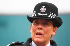 Phó cảnh sát trưởng Essex trả lời báo chí về cuộc điều tra 39 thi thể