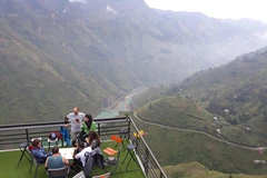 Điểm dừng chân Panorama Mã Pì Lèng, huyện Mèo Vạc (Hà Giang). (Ảnh: Nguyễn Chiến/TTXVN)