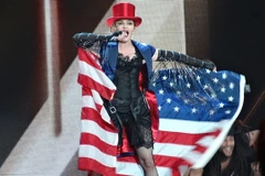 'Rebel Heart' là tour diễn thứ mười của Madonna, tiếp nối thành công vang dội của các tour diễn trước như 'Confessions,' 'Stick and Sweet' và 'MDNA'