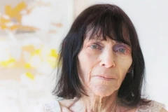 Bộ ảnh bà ngoại làm người mẫu thay đổi quan niệm về cái đẹp