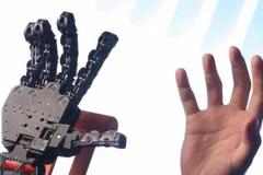 Bàn tay robot "made in Italy" với nhiều ứng dụng như tay thật
