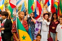 Liên hợp quốc bảo vệ quyền tiếp cận Internet và đi học của trẻ em