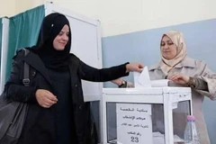 Phụ nữ Algeria tham gia mạnh vào đời sống chính trị, kinh tế, xã hội