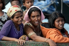 [Photo] Cảnh khốn cùng của người tị nạn bị cô lập trên biển