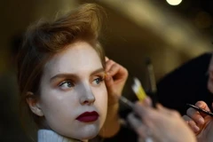 “Đổi chiều” phong cách trong xu hướng thời trang Thu Đông 2015