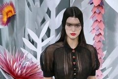 Thành công đầu đời đáng nể của em gái "cô Kim siêu vòng 3"