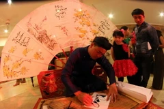 [Photo] Xuất hiện "Chợ quê Tết ngày xưa" trong khách sạn 5 sao