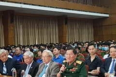 Trung tướng Phạm Tuân tại buổi giao lưu. (Ảnh: BTC)