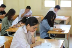 Thí sinh dự thi trung học phổ thông quốc gia. (Ảnh:TTXVN)