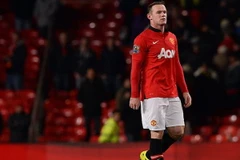 Tin tối 11/12: Rooney không ở lại M.U, Napoli lật đổ Arsenal?