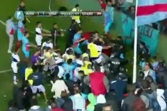 Video hỗn chiến kinh hoàng, năm cầu thủ bị đuổi