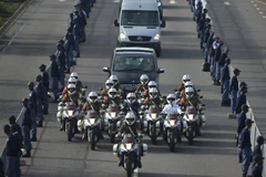 Nam Phi làm lễ rước thi hài cố Tổng thống Mandela