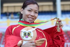 Giành HCV chạy 200m, Vũ Thị Hương hoàn tất cú đúp