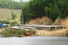 Quảng Ninh: “Ốc đảo” Khe Liêu mòn mỏi đợi cây cầu