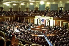 Hạ viện Mỹ thông qua dự luật về mức trần nợ công 