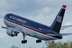 Máy bay US Airways hạ cánh khẩn vì sợ đánh bom